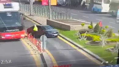 CHP'li Vekillerin Otobüsü Polis Üzerine Sürdü!