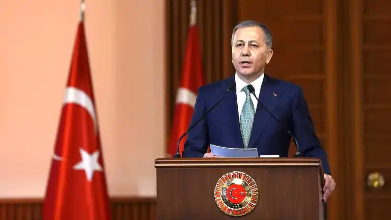 Yerlikaya'dan Sürücülere Aşırı Hız Uyarısı