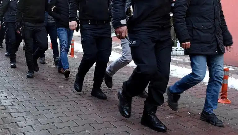 Akdeniz'de Geniş Kapsamlı Silah Operasyonu: 7 Gözaltı